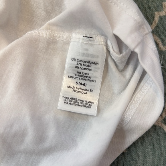 Time and Tru Women's White Tank Top size 4-6 - Picture 3 of 3